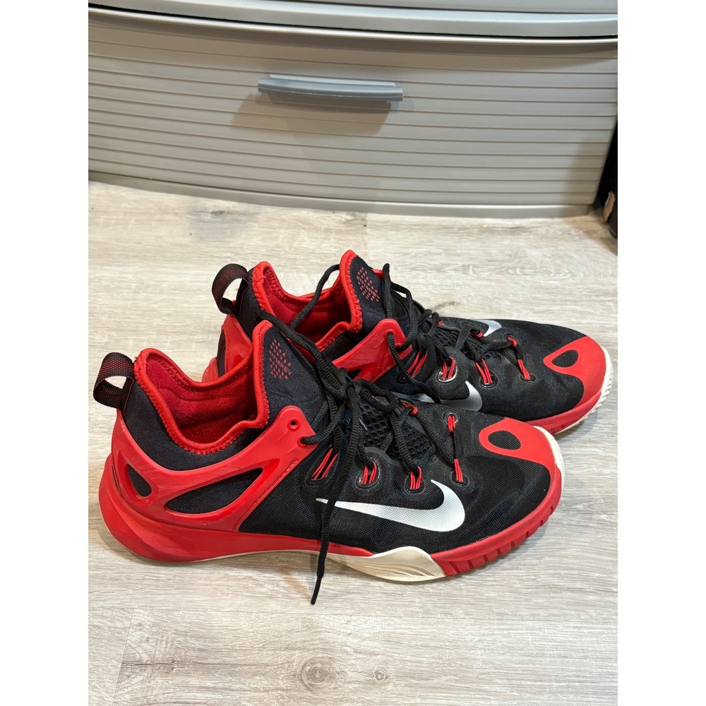 Nike Hyperrev‎ Basketball Shoes Performance Athletic Black Red Size 10 - Picture 2 of 9
